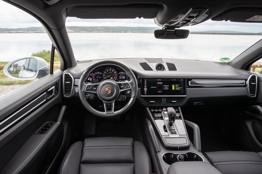 Торпедо Porsche Cayenne E-Hybrid (PO536) 2018 года  (WW) (фото 25 из 85)